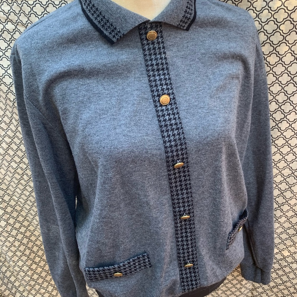 Size L Alfred Dunner Sweater